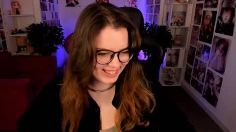 Snapshot of keytsilvas chatting on 02.21.25 Keyt online show from 02.21.25