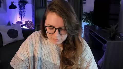 Snapshot of keytsilvas chatting on 03.11.25 Keyt online show from 03.11.25