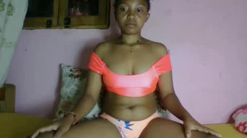 khaissa online show from 12.18.25