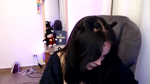 Snapshot of khal_girl chatting on 11.02.25 Liss online show from 11.02.25