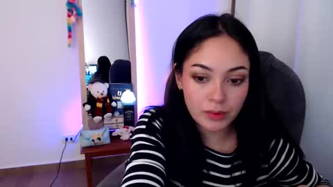 Snapshot of khal_girl chatting on 11.18.25 Liss online show from 11.18.25