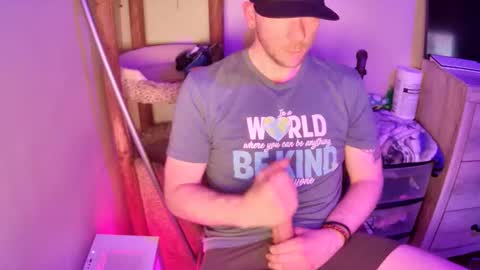 Snapshot of kheezygg chatting on 04.18.26 KevKev online show from 04.18.26
