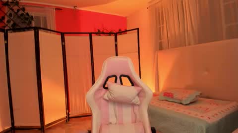 Khloe online show from 11.12.25