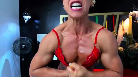    online show from 03.06.25