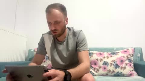 khloekross online show from 03.16.26