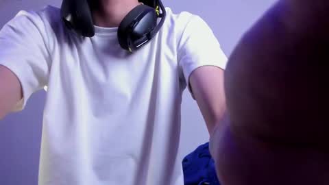 khozler_ online show from 02.14.25