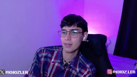 Snapshot of khozler_ chatting on 12.19.25 khozler_ online show from 12.19.25
