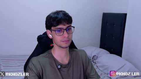 Snapshot of khozler_ chatting on 03.17.26 khozler_ online show from 03.17.26