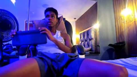 Snapshot of khris__evans chatting on 02.12.26 Kris Evans online show from 02.12.26