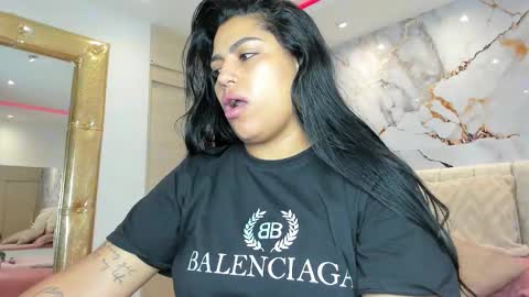    N         M online show from 12.15.25