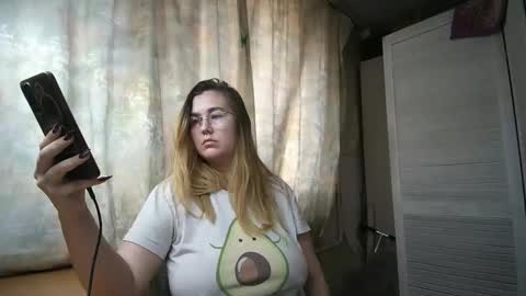 Snapshot of kianna_dior_ chatting on 12.14.24 kianna_dior_ online show from 12.14.24