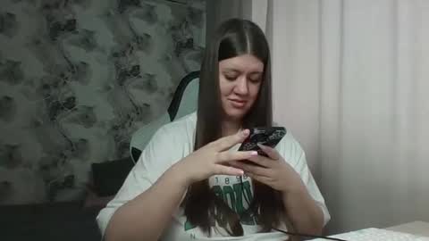 kianna_dior_ online show from 03.05.26