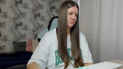 kianna_dior_ online show from 04.23.26