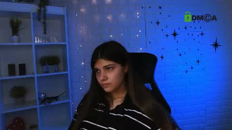Snapshot of kiara_belle chatting on 06.16.26 Kiara online show from 06.16.26