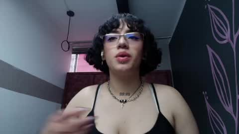 KIARA FOX online show from 04.29.26