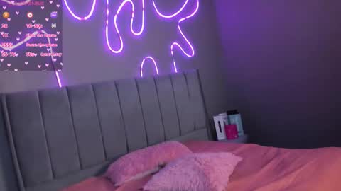 K I A R A            online show from 03.06.26