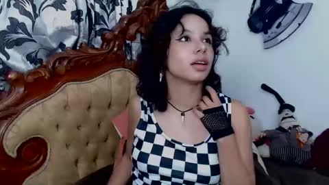 kiaralenon online show from 03.03.25