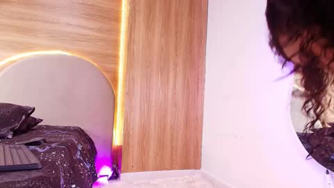kiaralopez_ online show from 03.27.26