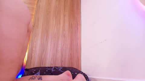 kiaralopez_ online show from 03.28.26