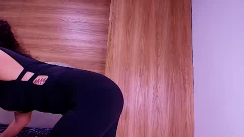 kiaralopez_ online show from 06.13.26