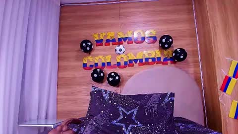 kiaralopez_ online show from 06.14.26