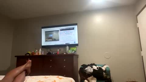 HunneysPlayRoom online show from 10.27.25