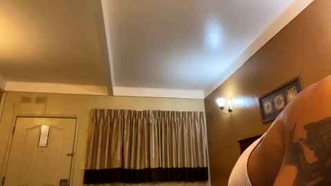HunneysPlayRoom online show from 05.26.26