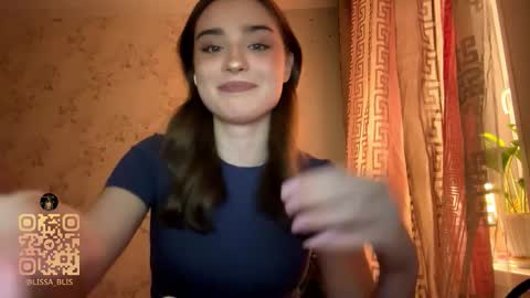 Ola my name is Lissa  Lets hit 10 Thumbs Up together   online show from 02.10.26