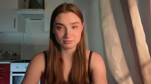Ola my name is Lissa  Lets hit 10 Thumbs Up together   online show from 05.11.26