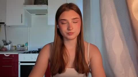 Ola my name is Lissa  Lets hit 10 Thumbs Up together   online show from 06.15.26