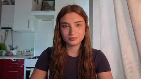 Ola my name is Lissa  Lets hit 10 Thumbs Up together   online show from 06.16.26