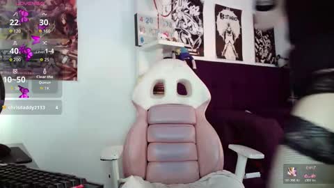 Snapshot of kiiller_queen chatting on 02.20.26 kenny online show from 02.20.26