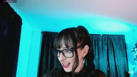 Kizuky online show from 02.12.25