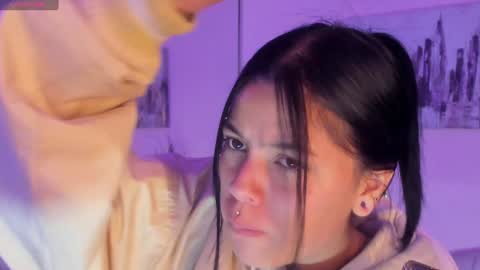 kIKI online show from 12.24.24