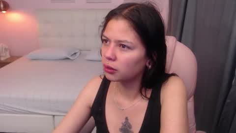 kIKI online show from 09.19.25