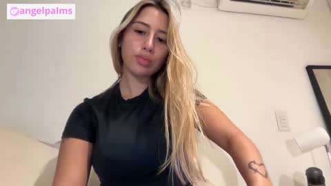 kikibae2 online show from 11.22.25