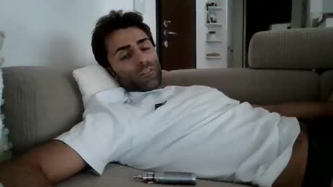 kikkus01 online show from 11.13.25