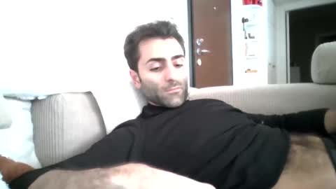 kikkus01 online show from 12.15.25