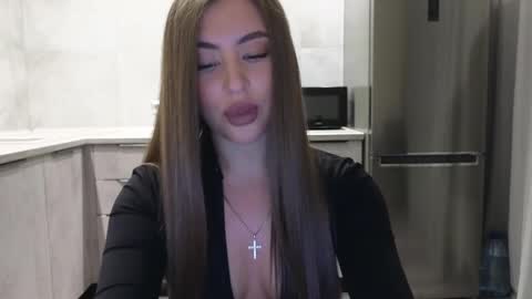 EvaAnna online show from 02.23.25