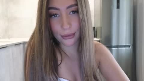 EvaAnna online show from 02.27.25