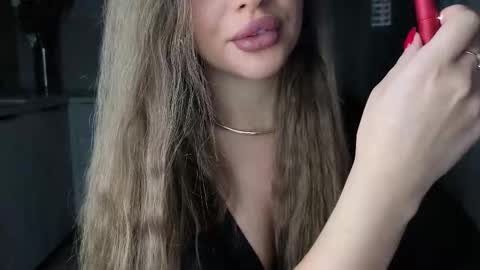 EvaAnna online show from 09.14.25