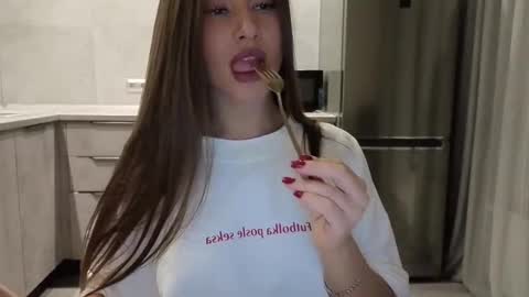 Snapshot of killer__girls chatting on 02.28.26 EvaAnna online show from 02.28.26