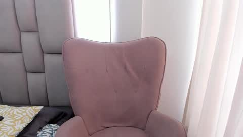 Snapshot of killer_candywow chatting on 02.01.25 Ana online show from 02.01.25