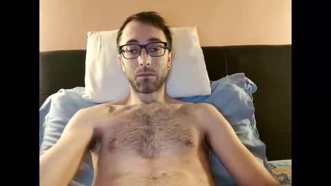 Snapshot of killua1993 chatting on 10.20.25 kingstoned online show from 10.20.25