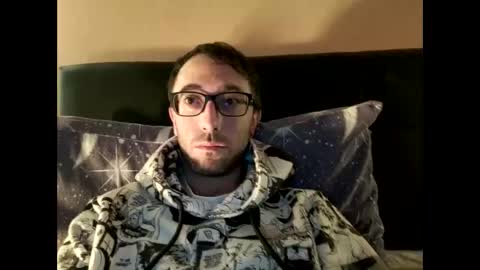 Snapshot of killua1993 chatting on 11.04.25 kingstoned online show from 11.04.25