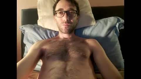 Snapshot of killua1993 chatting on 11.17.25 kingstoned online show from 11.17.25