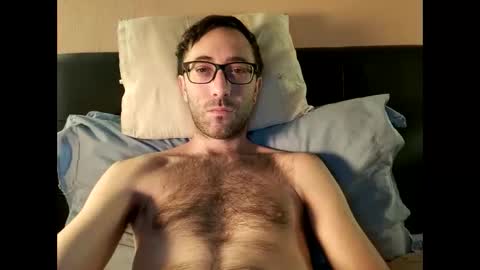 Snapshot of killua1993 chatting on 02.14.26 kingstoned online show from 02.14.26