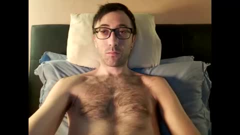 Snapshot of killua1993 chatting on 03.10.26 kingstoned online show from 03.10.26