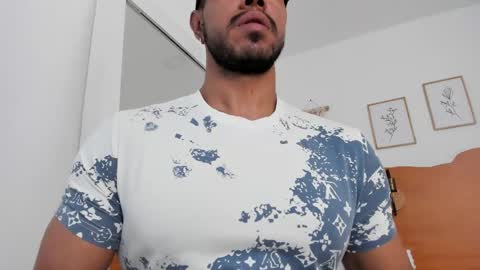 Snapshot of killua_zagarra_ chatting on 04.29.26 Kilua Muscle guy online show from 04.29.26