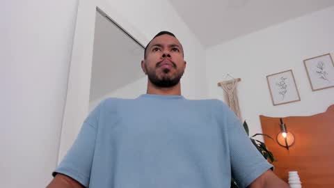 Snapshot of killua_zagarra_ chatting on 05.14.26 Kilua Muscle guy online show from 05.14.26